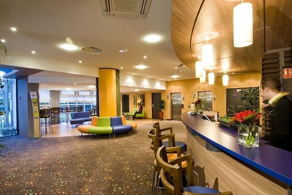 Canal Hotel