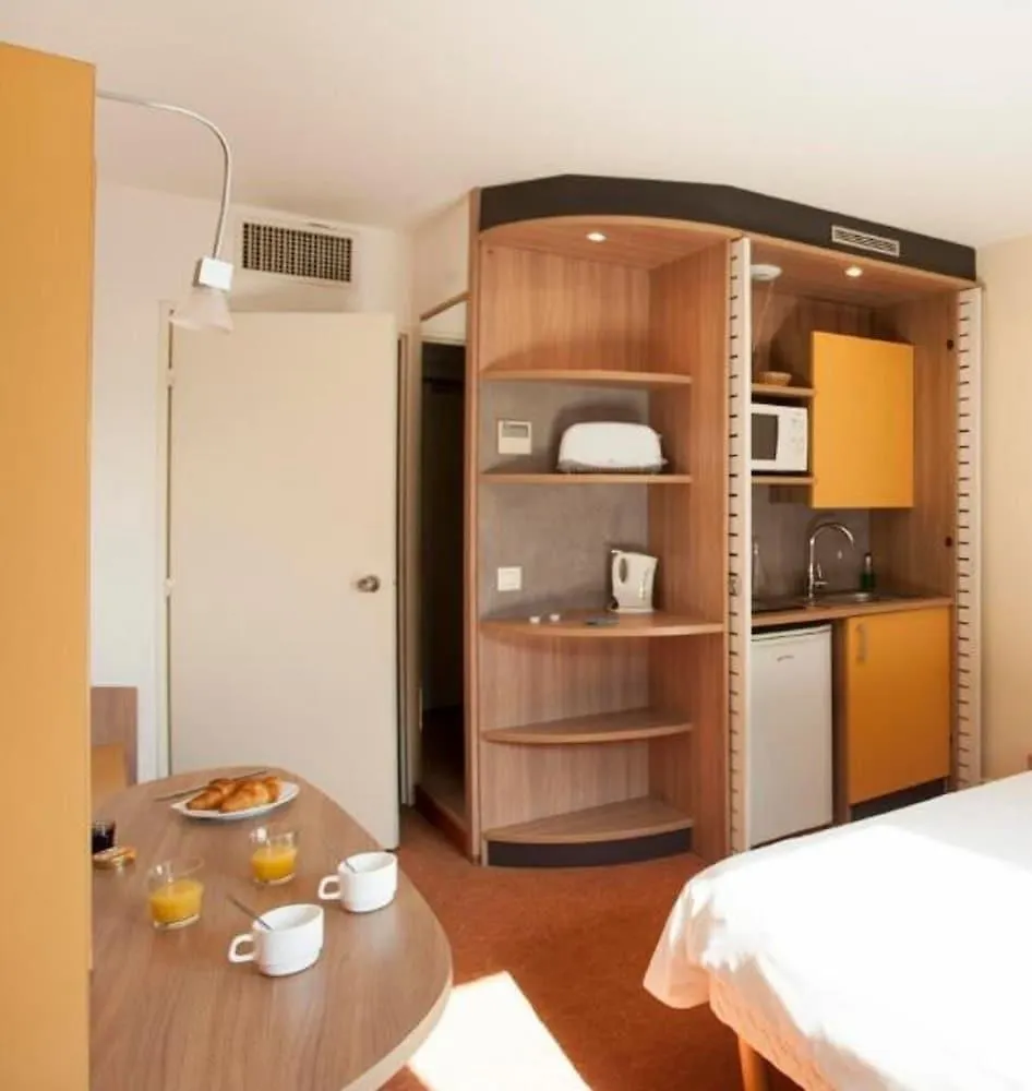 Hotel Canal Pantin